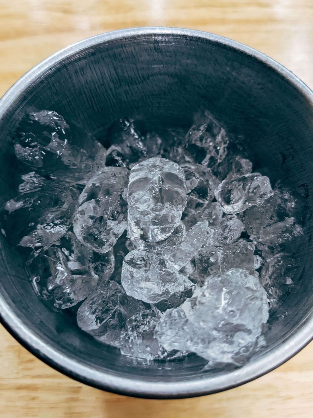 אמבטיית קרח (Mujo Icebath)